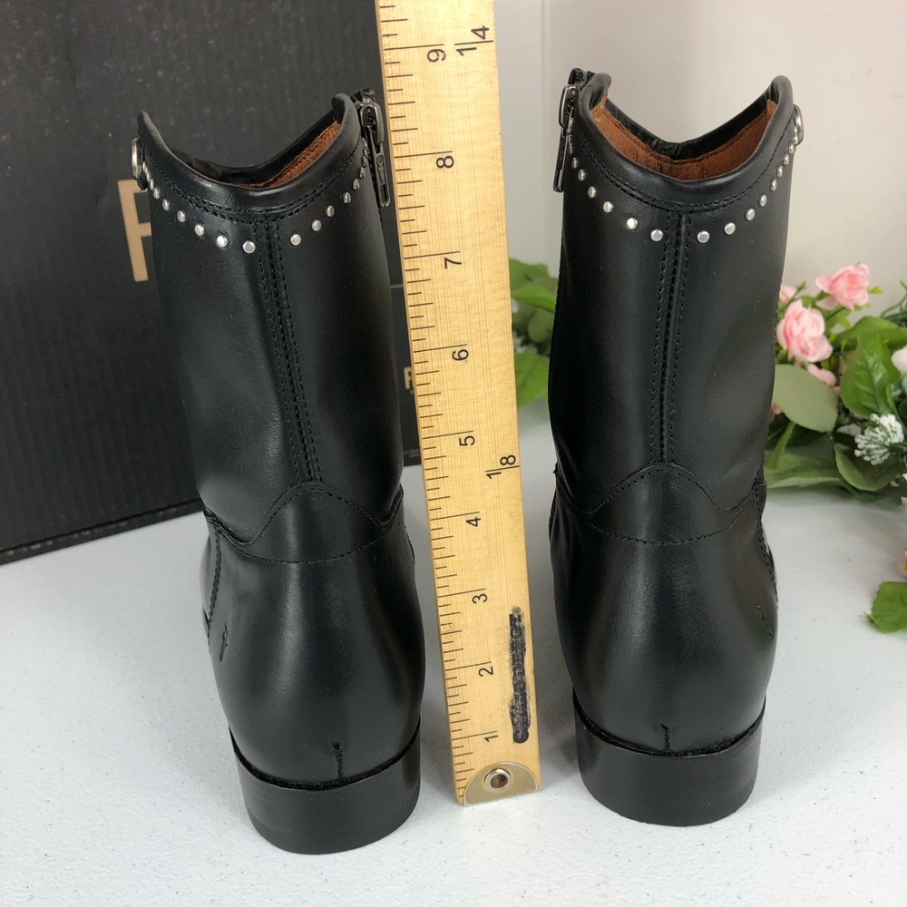 Frye Melissa stud short boots black size 7 (#A18) - Picture 5 of 8